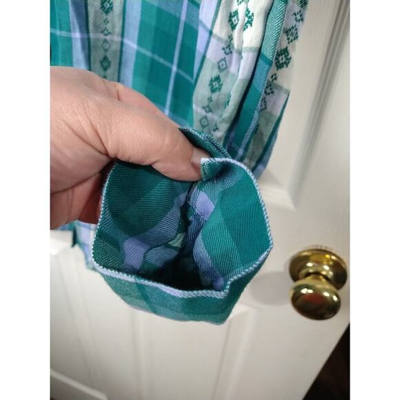 American Eagle Outfitters Woman M Shirt Green Plaid Collared Front Button - Picture 8 of 9
